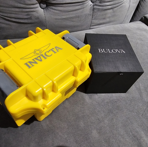 Watch Bundle - Picture 9 of 9